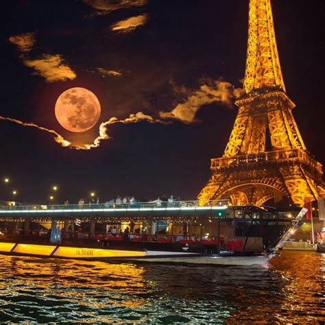 Pin De Eli Queen Em Capas ♥ Torre Eiffel Gustavo Eiffel Viagens