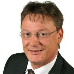Eine sprecherin der bank linth (hier die filiale in sargans) relativiert die. Patrik Bundi - Berater Private Banking - Bank Linth LLB AG ...