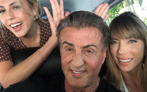 Sylvester Stallone Mostra Fotos Em Família Em Meio A Divórcio Revista