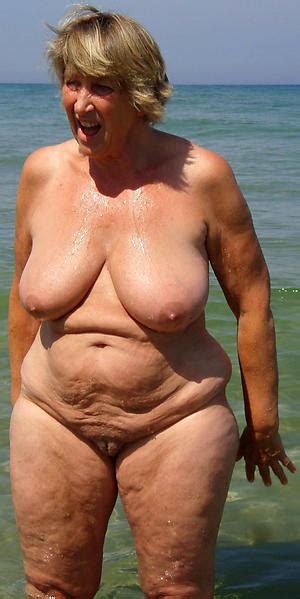 Granny At The Beach Sex Gallery Olderwomennaked The Best Porn