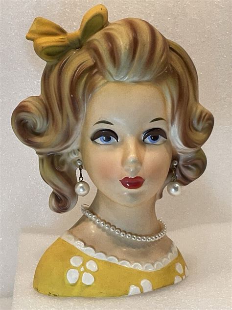 Vintage Royal Crown Les Girls 3665 Head Vase Pearl Earrings