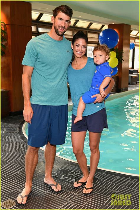Olympic gold medalist michael phelps and his wife nicole have just welcomed their second child, beckett richard phelps. Michael Phelps & Adorable Family Team Up with Huggies!: Photo 3944085 | Boomer Phelps, Celebrity ...