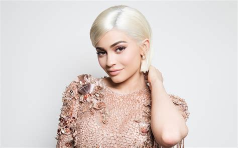 Blonde Kylie Jenner Wallpaper Hd Celebrities K Wallpapers Images Photos And Background
