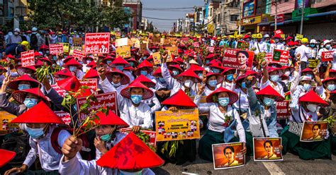 Photos From Myanmar A Street Level View Of Coup Protests The New York Times