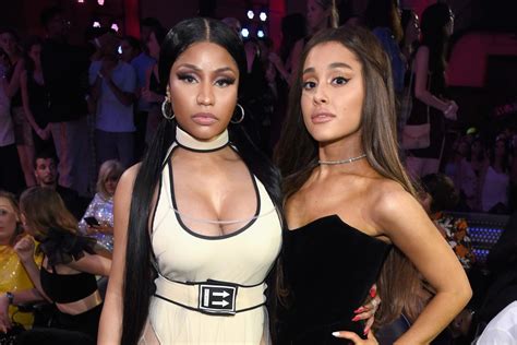 What Were Ariana Grande And Nicki Minaj Whispering About At The VMAs