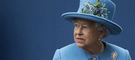 Uk Queens Private Estate Invested In Offshore Funds Leaks