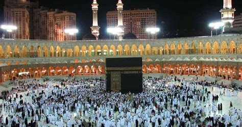 Bersyahadat bahwa tiada tuhan kecuali alloh, dan. SEJARAH PERJALANAN ISLAM: Haji rukun islam yang kelima - 5
