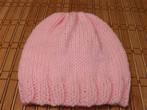 Make a trip to your yarn stash for the perfect bear colored yarn and knit your little bear a cozy and super fast hat. How to Knit A New Born Baby's Hat For Beginners | Baby ...