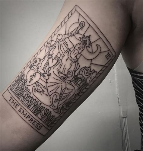 Tattoos de cartas del tarot. the empress + tarot | Tarot tattoo, Tarot card tattoo ...