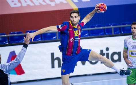 Barcelona will start the year with several up against huesca, who are struggling at the bottom of the table, barcelona will be expected to pick. Barça v Bada Huesca (39-19)