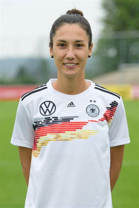 Die deutsche ufußballnationalmannschaft ist eine auswahlmannschaft deutscher fußballspieler. Fußball-WM 2019: Das ist der Kader der deutschen ...