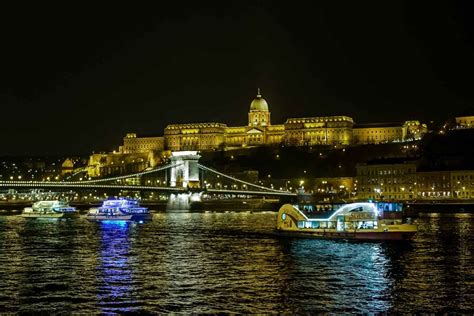 Most Romantic Things To Do In Budapest For Couples
