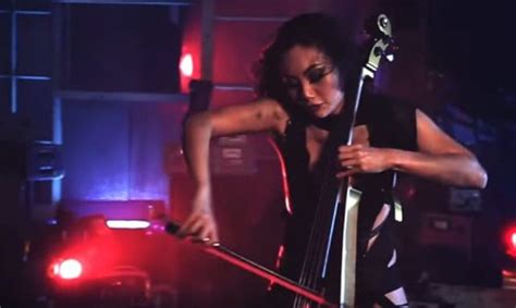 Cellist Tina Guo Performs Sultry Cover Of The Wonder Woman Theme Tvovermind