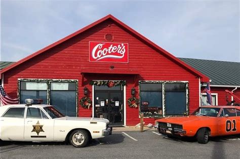 This is very important as it takes you to all the attractions very easily and efficiently. THE 15 BEST Things to Do in Gatlinburg - 2019 (with Photos ...