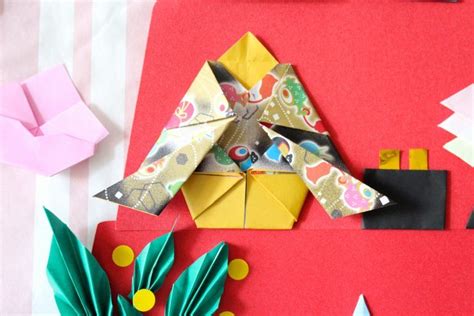 Origami (the japanese art of paper folding). ひな祭りの折り紙【3月】簡単な雛飾りの折り方まとめ!五段並び ...