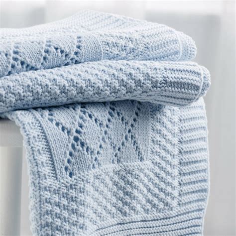 Mit der zweiten luftmasche von der nadel aus gesehen beginnen und feste maschen. Über 40 einmalige Vorschläge zum Babydecke häkeln ...