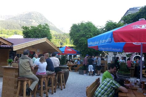 See the beir garten restaurants. Neuhaus Biergarten im Zentrum von Berchtesgaden wiedereröffnet