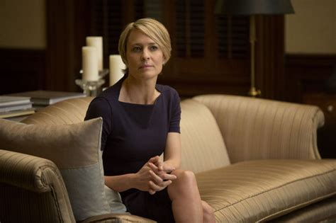 House Of Cards Style The Secrets Behind Claire Underwoods Power