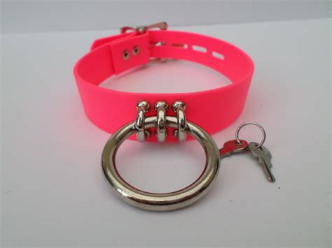 pink lockable pvc fetish bondage collar 24mm wide with a 35mm