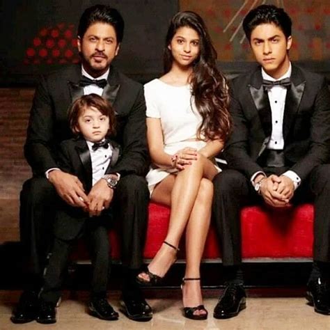 Shah Rukh Khans Daughter Suhana Khan Gives Us A Glimpse Of Her