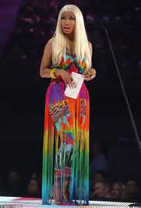 Aria Awards 2012 Nicki Minaj Dons Bizarre Rainbow Coloured Outfit