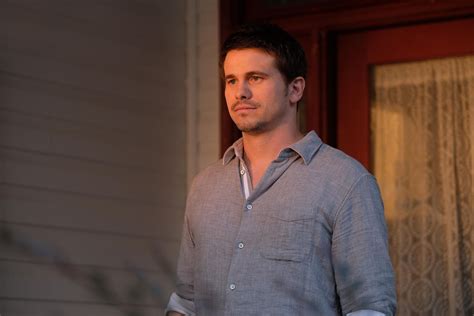 Kevin Probably Saves The World Foto Jason Ritter 37 Sobre Un Total