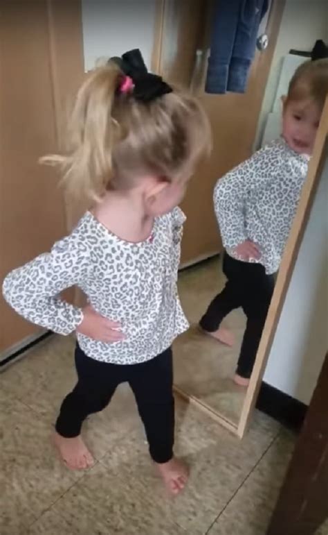 3 Yr Old Gives Herself The Cutest Mirror Pep Talk Inspiremore