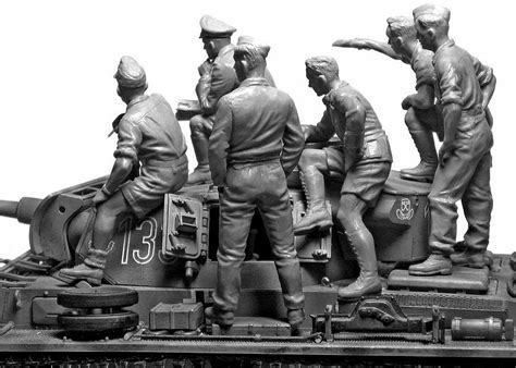 Master Box 3561 135 Rommel And German Tank Crew Dak Ww Ii Era
