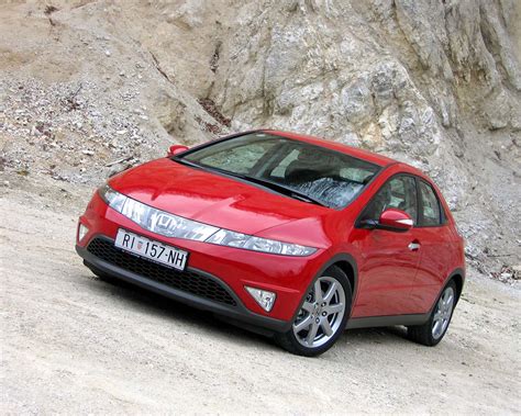 Discover which honda civic model is right for you. car-model-2012: Honda civic 2008