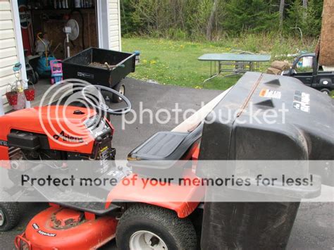 Lawn Tractor Ariens Yt12 With Bagger Attachement Saint John