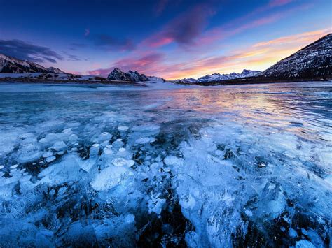 Frozen Abraham Lake Canada Fond Décran Hd Image 2048x1536