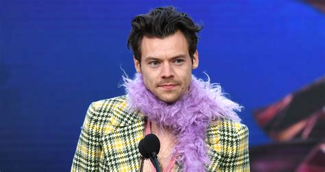 Harry Styles Wins His First Ever Grammy Lizzo Congratulates Him Grammy Awards Grammys