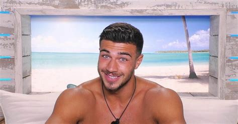 Love Islands Tommy Confesses Hes Masturbated Every Day In The Villa
