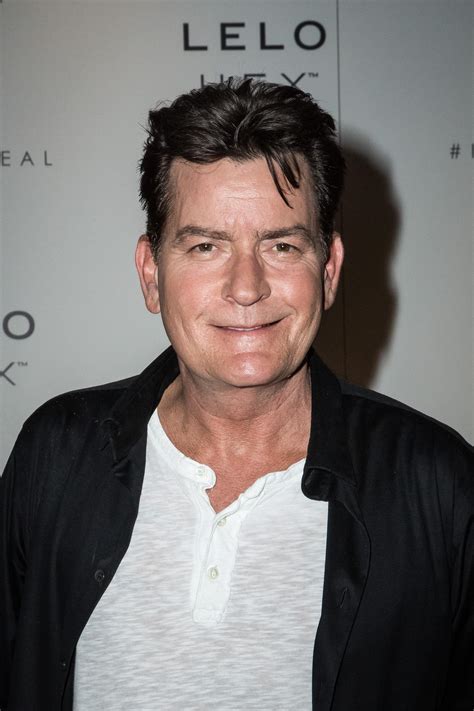 Charlie Sheen Sues Tabloid Over Assault Allegation The Spokesman Review