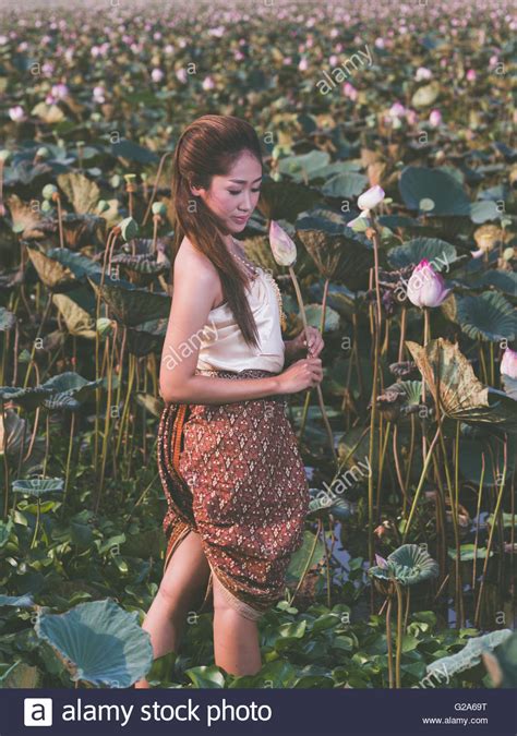 Thai Girl Stockfotos And Thai Girl Bilder Seite 3 Alamy