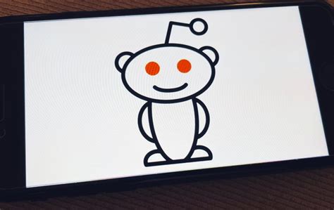 Reddit Ceo Will Host An Ama On Api Changes As Thousands Of Subreddits