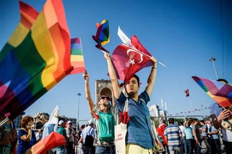 Nefret suçları Türkiye de eşcinsel olmak İndigo Dergisi