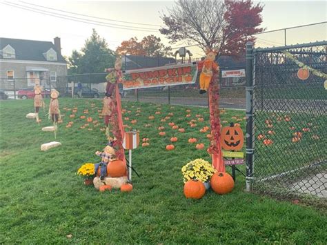 Bevers Christy Pumpkin Patch Photos