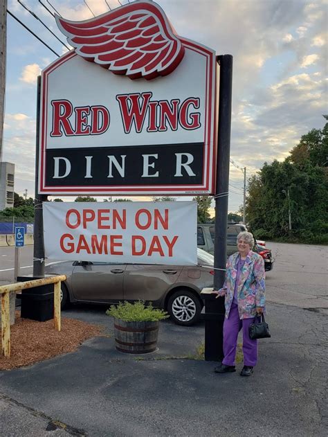 Red Wing Diner Inc 2235 Providence Hwy Walpole Ma 02081