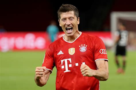 Bayern Munichs Robert Lewandowski Leads 2020 Ballon Dor Race Heres