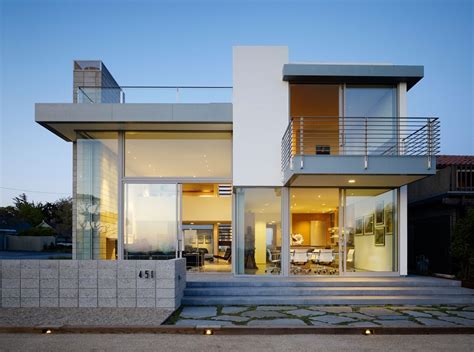 10 Stunning Modern House Models Designs