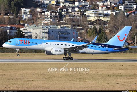 G Oobe Tui Airways Boeing 757 200 At Innsbruck Photo Id 932208