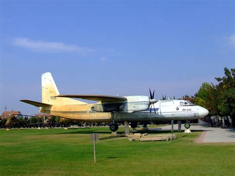 Jun 16, 2021 · в прошлом году победителем назвали александра иличевского с романом «чертеж ньютона». Antonov An-24B kód NATO: Coke : Antonov