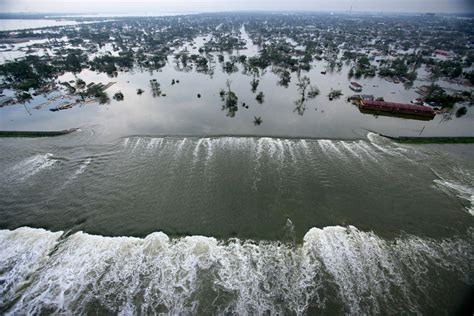 Hurricane Katrina Wreaks Havoc Along The Us Gulf Coast Chiropractic Economics