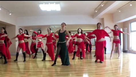 Çin Satış Yeşil Sıcak Arap Seksi Bayan Oryantal Dans Eteği Buy Belly