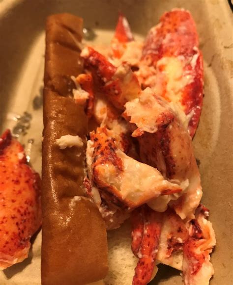 Joe Loves Lobster Rolls Wilmington Nc Maine Lobster Roll Food Truck