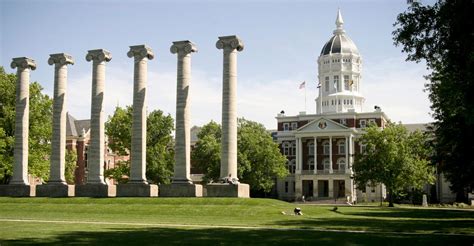 The Top 10 Colleges for Financial Planning | Wealth Management