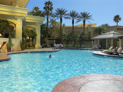 Four Seasons Hotel Las Vegas Debuts Refurbished Spa Simplexity Travel