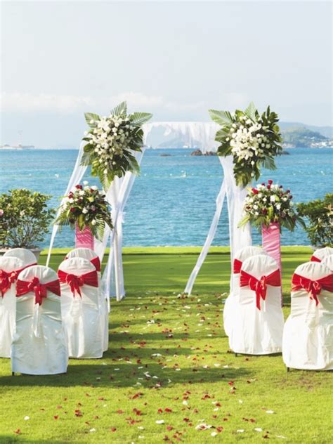 Dazzling And Stunning Outdoor Wedding Decorations