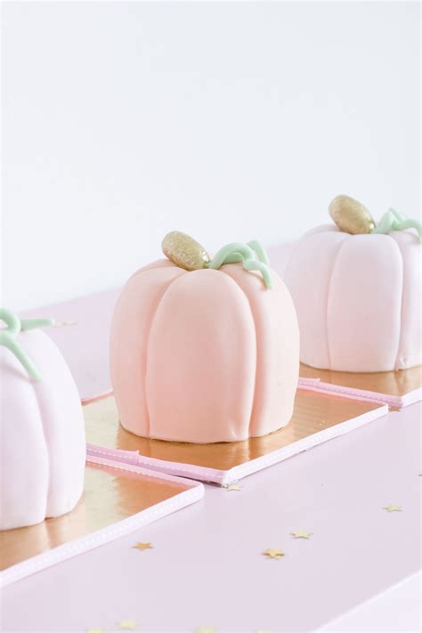 Pink And Gold Halloween Pumpkin Fondant Cakes Best Friends For Frosting